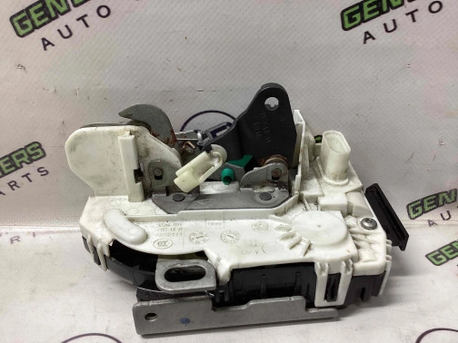 Замок двери задней левой 0273-065 Jeep Compass 11-16  04589651AD 