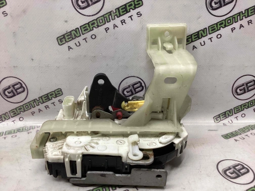 Замок двери задней правой 0273-190 Jeep Compass 11-16  04589650AD 