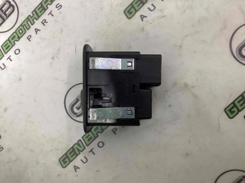 Кнопки управления стеклоподъемниками 0577-252 Jeep Cherokee KL 14-18  68214156AA 
