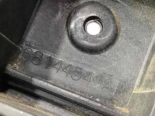 Опора радиатора, крепеж/кронштейн, уплотнитель радиатора 0736-064 Jeep Cherokee KL 14-18  68144541AB 