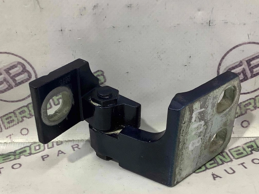 Петля дверей, замка дверей 0736-157 Jeep Cherokee KL 14-18  68140735AB 