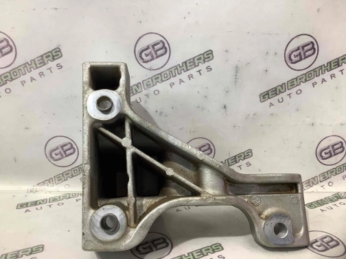 Крепление, кронштейн 0736-263 Jeep Cherokee KL 14-18  52123798AA 
