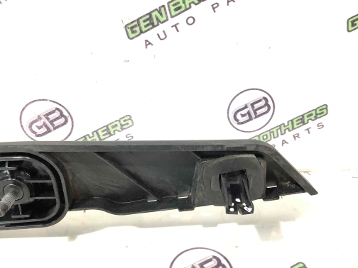 Подсветка номера 0736-334 Jeep Cherokee KL 14-18  1US62RXFAC 