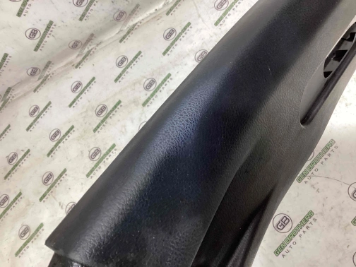 Обшивка центральной стойки правая 0761-081 Jeep Renegade  5VW42GTVAB 