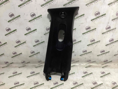Обшивка центральной стойки правая 0761-081 Jeep Renegade  5VW42GTVAB 