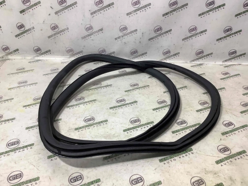 Уплотнитель стекла/двери 0761-096 Jeep Renegade  68364967AA 