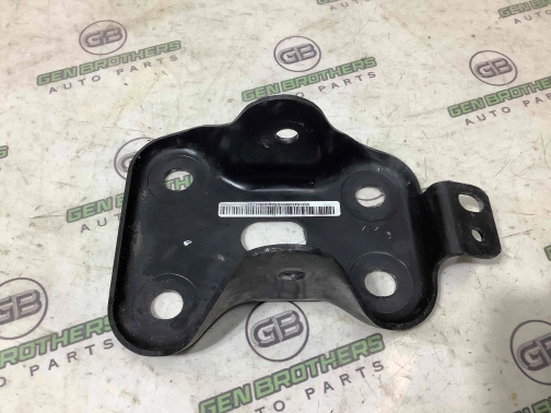 Крепление, кронштейн 0761-114 Jeep Renegade  68246682AA 