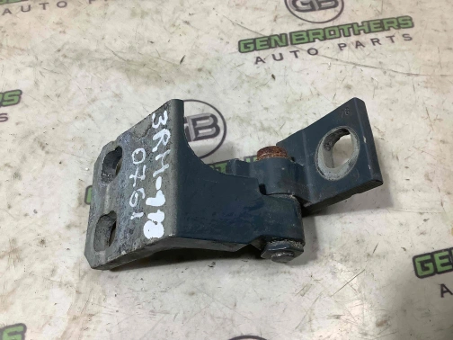 Петля дверей, замка дверей 0761-118 Jeep Renegade  68246406AA 