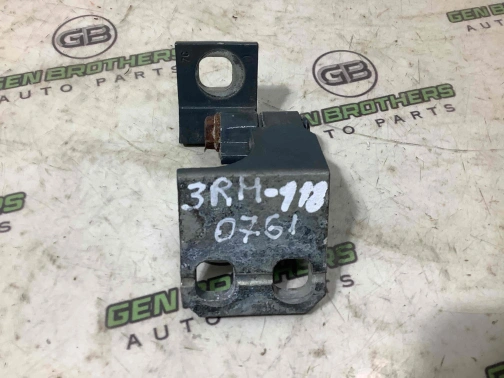 Петля дверей, замка дверей 0761-118 Jeep Renegade  68246406AA 