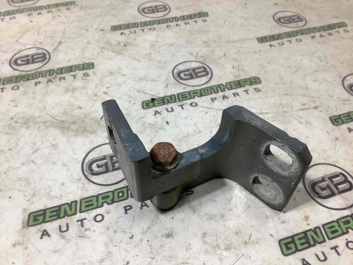 Петля дверей, замка дверей 0761-120 Jeep Renegade  68200945AA 