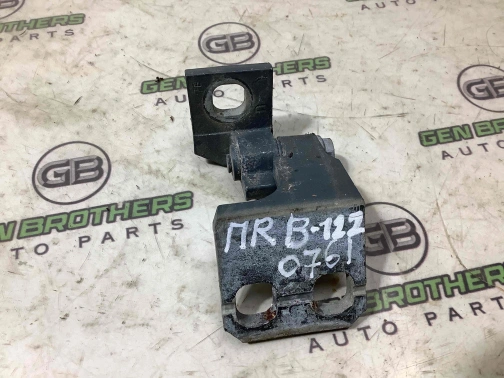 Петля дверей, замка дверей 0761-122 Jeep Renegade  68200944AA 