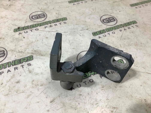 Петля дверей, замка дверей 0761-124 Jeep Renegade  68246405AA 