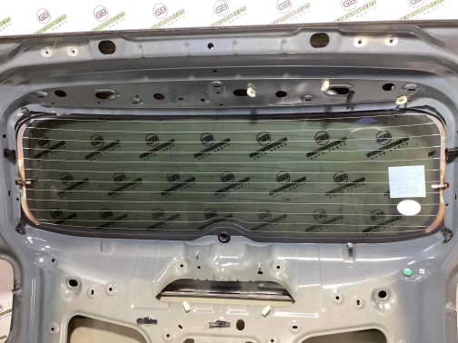 Стекло заднее, стекло крышки багажника 0761-145 Jeep Renegade  68256600AA 