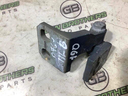 Петля дверей, замка дверей 0761-190 Jeep Renegade  68200962AA 