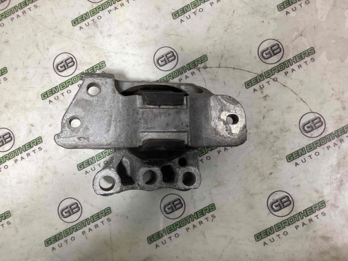 Кронштейн двигателя опорный 0761-227 Jeep Renegade  68363755AA 