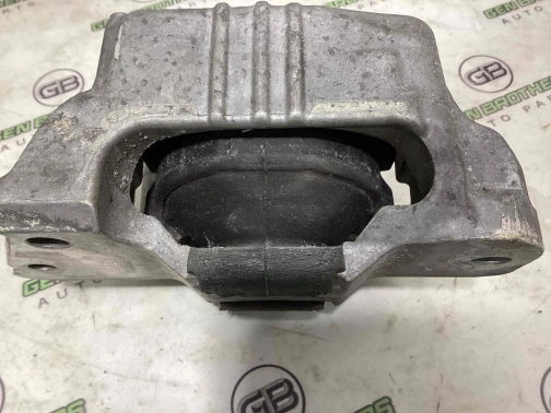 Кронштейн двигателя опорный 0761-227 Jeep Renegade  68363755AA 