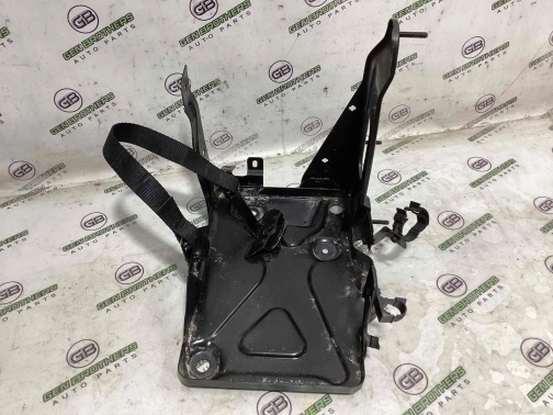 Полка аккумулятора, крышка, крепеж (площадка АКБ) 0761-291 Jeep Renegade  68247459AA 