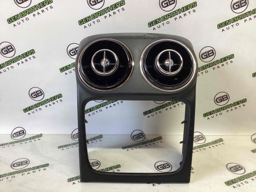 Дефлектор обдува салона 0943-241 Jaguar XJ X351  C2D1805PVJ 