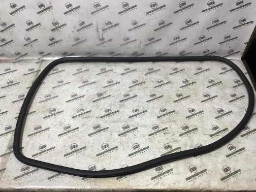 Уплотнитель стекла/двери 0967-224 Jeep Cherokee KL 18-23  68103092AB 