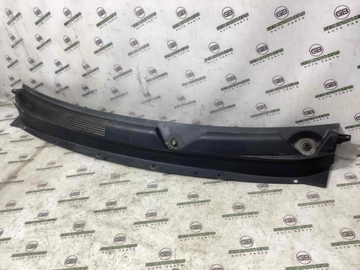 Жабо трапеции дворников, крепление жабо 0967-225 Jeep Cherokee KL 18-23  68102557AE 