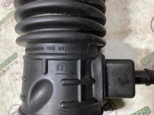Патрубок воздушного фильтра 0967-351 Jeep Cherokee KL 18-23  68285598AC 