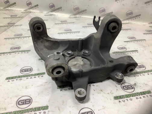 Кулак задний левый 1066-210 Nissan Maxima A36  430199HS0A 