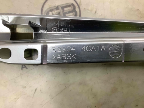 Обшивка дверей и карт 1069-010 Infiniti Q 50  829244GA1A 