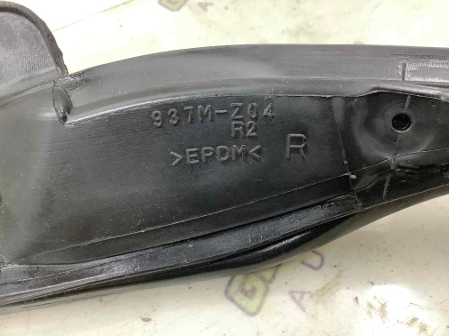 Уплотнитель стекла/двери 1069-053 Infiniti Q 50  808304GA0A 