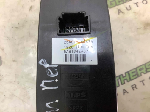 Кнопки управления стеклоподъемниками 1069-127 Infiniti Q 50  254014GA7A 