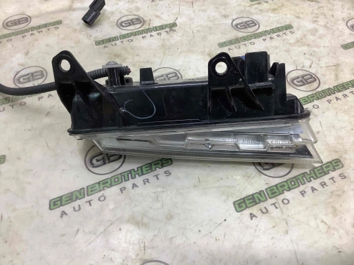 Фонарь (указатель/повторитель поворота, поворотник) 1069-131 Infiniti Q 50  261354GA1A 