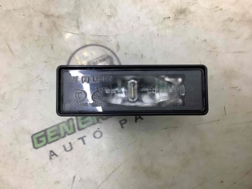 Подсветка номера 1069-143 Infiniti Q 50  265108990C 