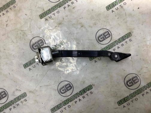 Ограничитель открывания дверей 1069-257 Infiniti Q 50  824304GA0A 