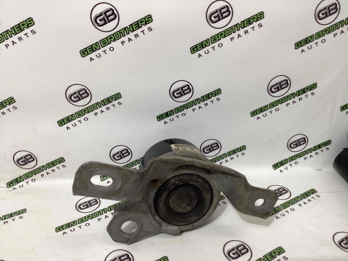 Подушка крепления двигателя 1136-063 Land Rover Range Rover Evoque L538  LR024730 