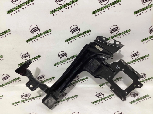Крепление заднего бампера левое 1136-137 Land Rover Range Rover Evoque L538  LR048697 