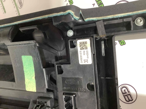 Обшивка приборной панели (торпедо) 1136-148 Land Rover Range Rover Evoque L538  LR031793 