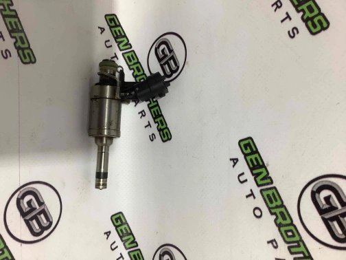 Форсунка топливная 1136-174 Land Rover Range Rover Evoque L538  LR024998 