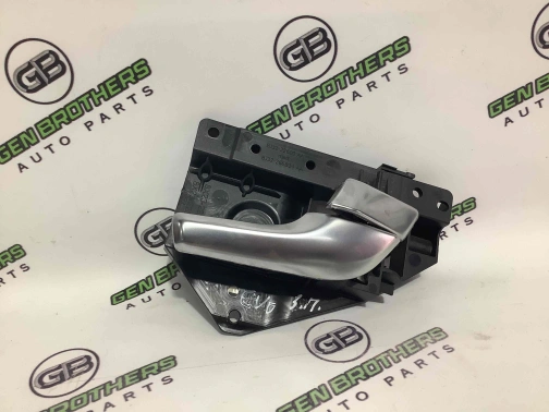 Ручка дверей салона (внутренняя), поручень 1136-261 Land Rover Range Rover Evoque L538  LR030565 