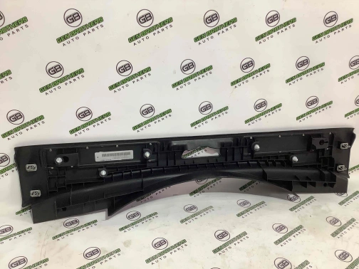 Элементы отделки багажника 1136-329 Land Rover Range Rover Evoque L538  LR061563 