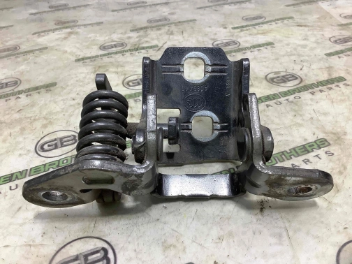 Петля дверей, замка дверей 1477-131 Dodge Journey  5067938AH 