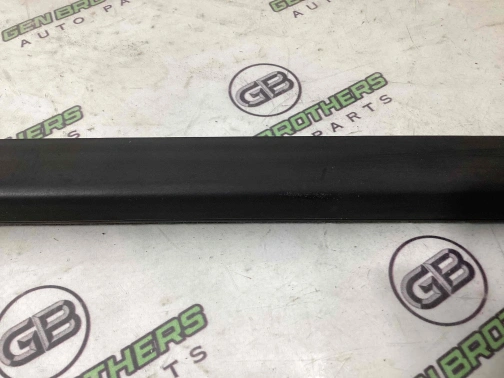 Молдинг двери передней левой 1477-470 Dodge Journey  5076857AI 
