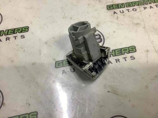 Заглушка ручки двери 1905-132 Audi a6  4H0837879B 