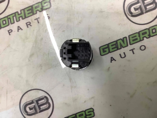 Кнопка запуска двигателя, корпус 1905-159 Audi a6  4G1905217A 