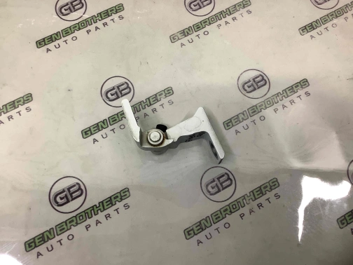Петля дверей, замка дверей 1905-377 Audi a6  4G0831402A 
