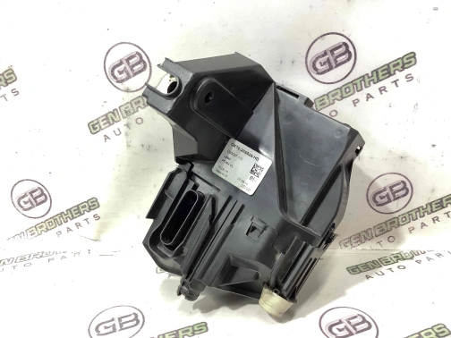 Замок двери передней правой 2167-366 Land Rover Discovery Sport L550  LR070437 