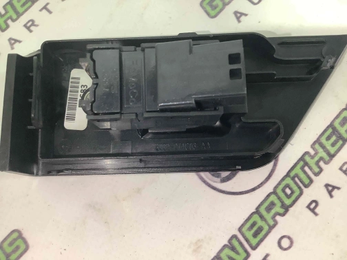Кнопки управления стеклоподъемниками 2397-266 Land Rover Range Rover Evoque L538  LR028118 