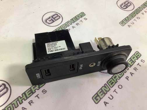 Розетка Usb, разъем 2397-312 Land Rover Range Rover Evoque L538  LR025882 