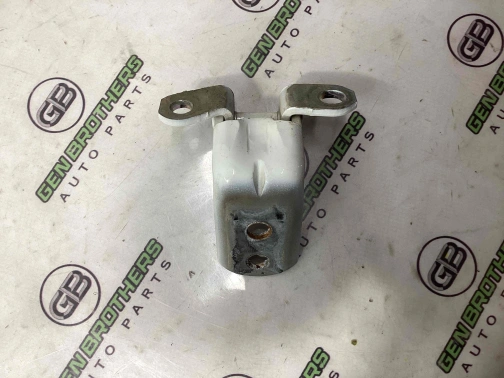 Петля дверей, замка дверей 2540-103 Nissan Maxima A36  804005AA0B 