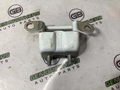 Петля дверей, замка дверей 2540-108 Nissan Maxima A36  824019AM0A 