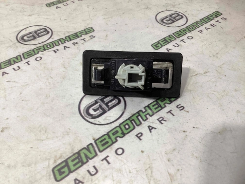 Подсветка номера 2540-365 Nissan Maxima A36  265108991B 
