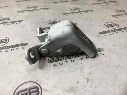 Петля дверей, замка дверей 2540-377 Nissan Maxima A36  804005AA0B 